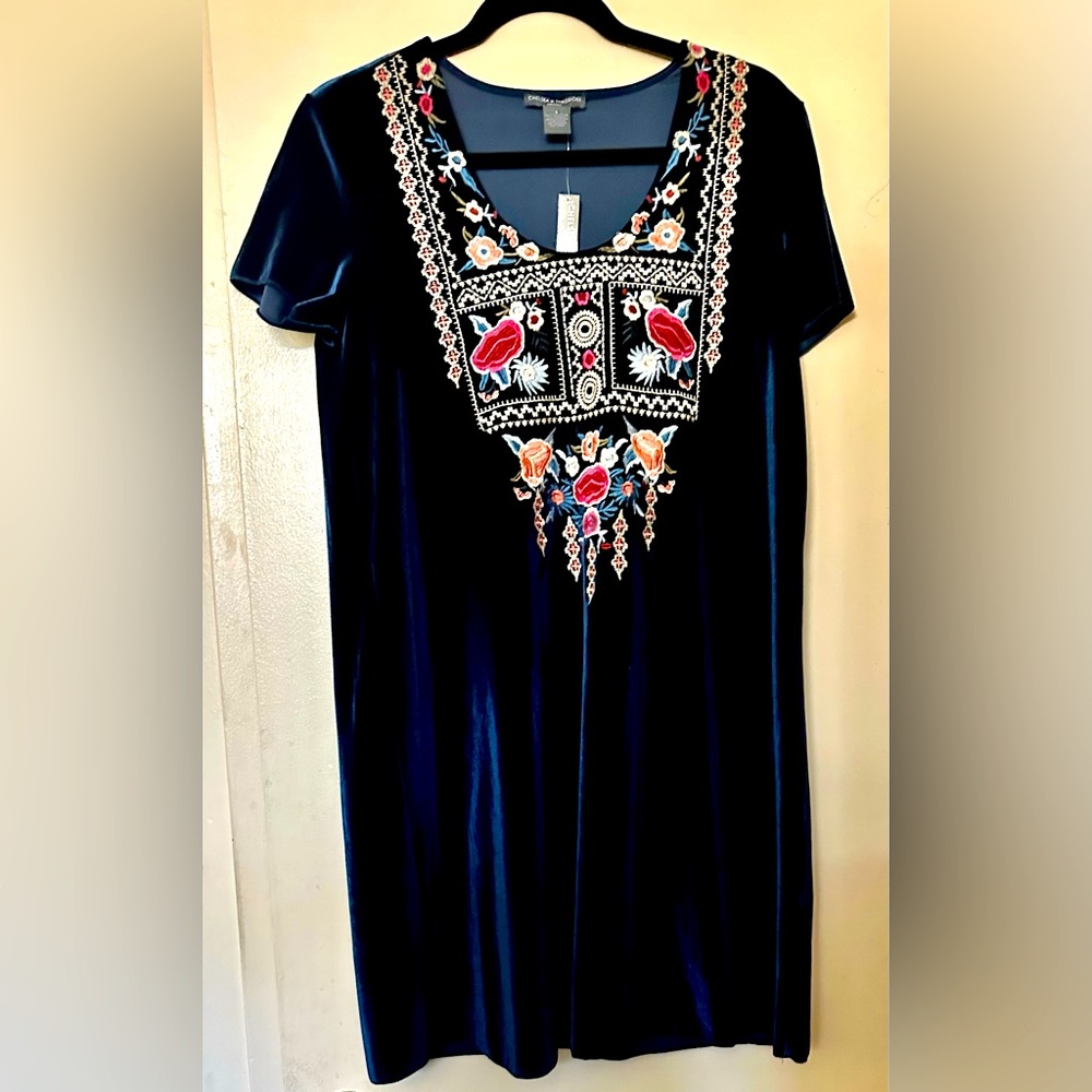 Chelsea & Theodore Navy Blue Embroidered Dress Size S NWT